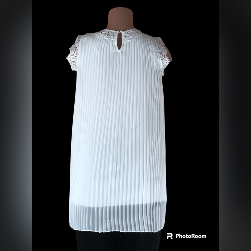 Speechless Women's Size 14 Top White Tunic Blouse Sleeveless NWOT - Picture 3 of 16